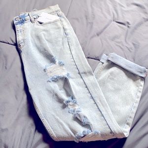 NWT Distressed Mom jeans